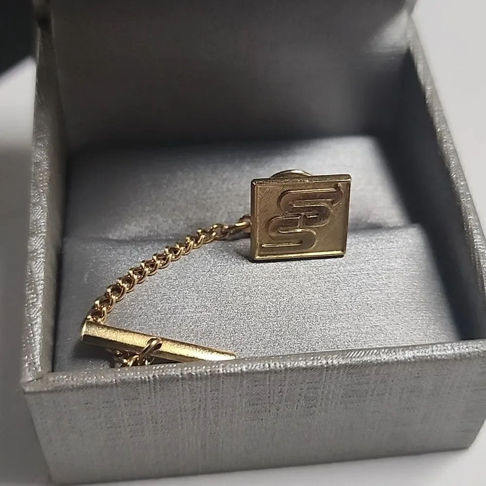 Vintage Chevrolet Advertising Tie Tack Pin Gold Tone Mens Accessories Jewelry